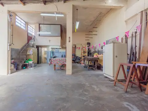 Vta. Villa Devoto, Deposito/terreno apto vivienda