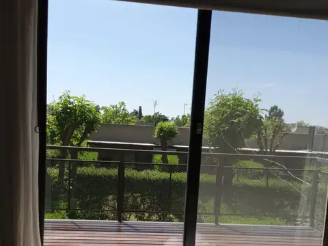 Departamento en Alquiler con 1 cocheras