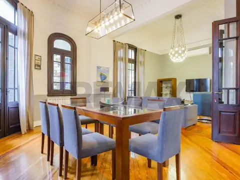 Depto Tipo Casa 4 ambientes con 2 baños
