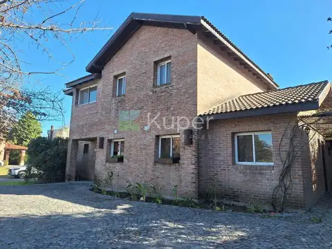 BARRIO SANTA SILVINA, PILAR - CASA EN VENTA ya! YA
