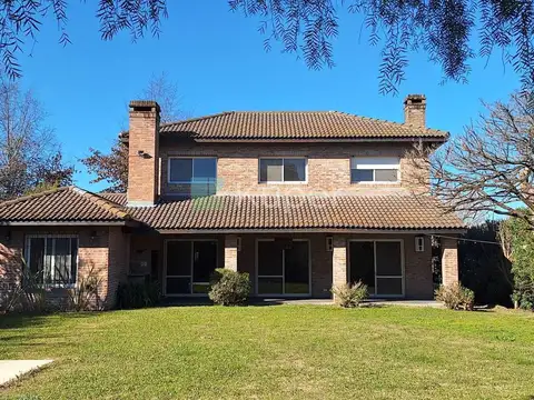 Casa Chalet  en Venta en Santa Silvina, Pilar, G.B.A. Zona Norte