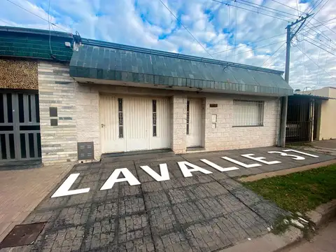 Venta | Casa | 3 Dormitorios | Cochera | Capitán Bermúdez | Barrio Villa del Prado | Apta crédito