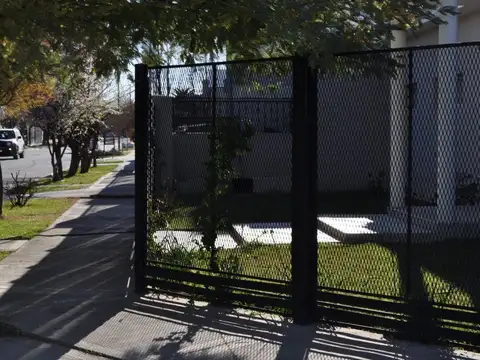 VENTA CASA PLANTA BAJA MANZANAR CIPOLLETTI