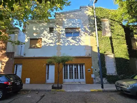 VENTA CASA 4/5 AMB. FLORES LOTE PROPIO 2 PLANTAS