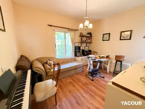 Casa 3 ambientes con 1 baño