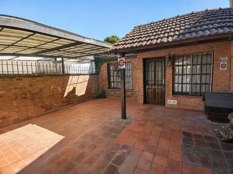 Depto Tipo Casa en Venta 26 años