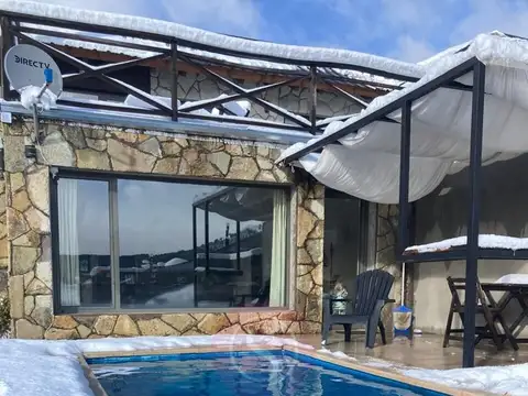 Casa en Venta con 4 cocheras