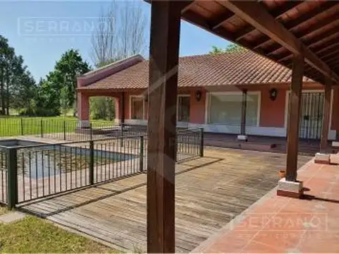 Casa en Venta con 1 cochera
