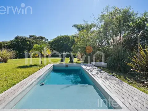 Casa 6 ambientes con 3 baños