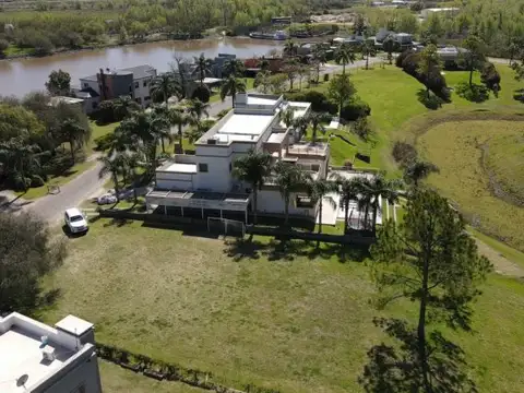Terreno en Venta de 1411,0 m2