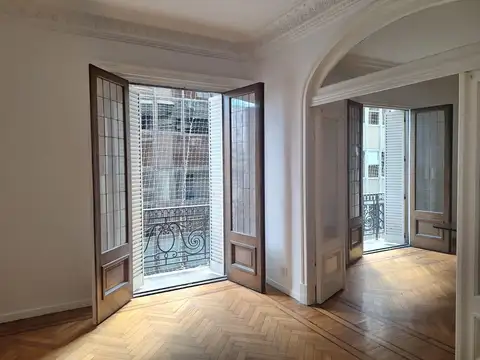 Departamento en venta en Reconquista y Tucuman