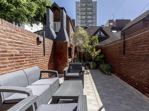 Depto Tipo Casa en Venta de 5 ambientes