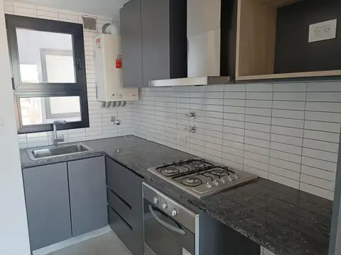 SEMIPISO 2 AMB  AMPLIOS A LA CALLE CON BALCON