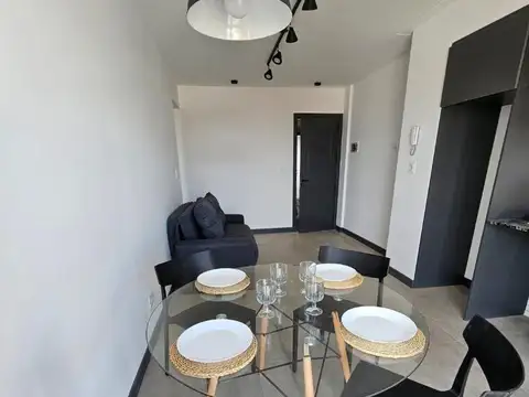 Avenida Juan José Paso 3500, Piso 2°