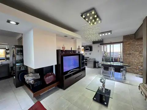 Departamento 5 ambientes con 3 baños