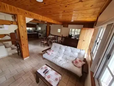 Avenida 5 e/ Avenida Interbalnearia y Las Rosas