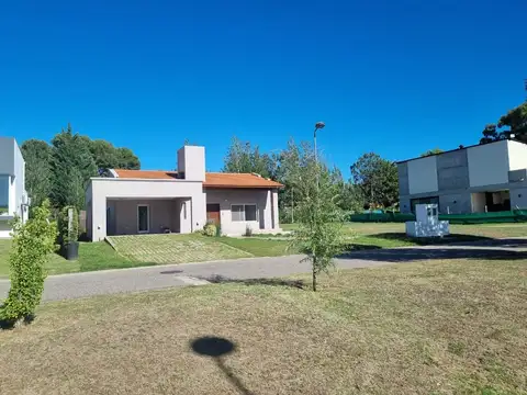 Casa en Venta en Juana Koslay, USD 300.000