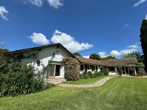 Casa en Alquiler Temporal en Bella Vista, USD 5.300