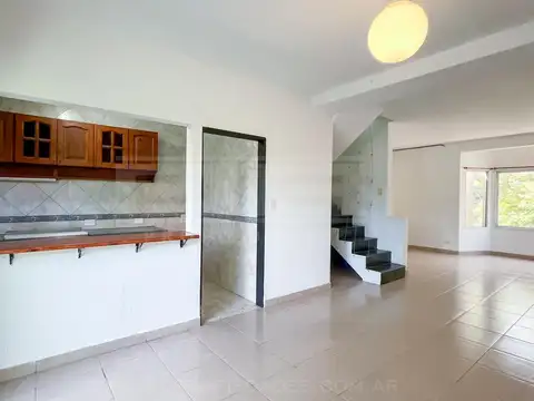 Depto Tipo Casa 3 ambientes con 2 baños