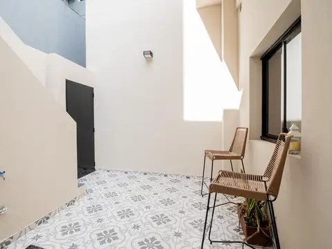 Depto Tipo Casa en Venta 50 años