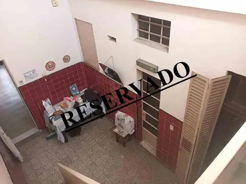 Local y vivienda de 2 plantas en lote propio