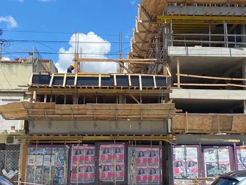 Departamento en Venta con 5 cochera
