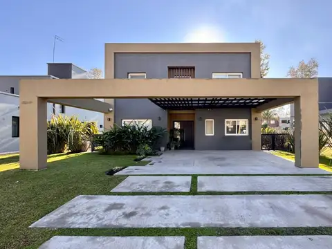 Casa en Alvarez del Bosque