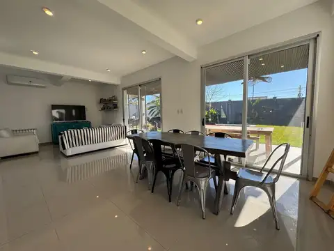 Venta casa Barrio Los Troncos Apto Credito