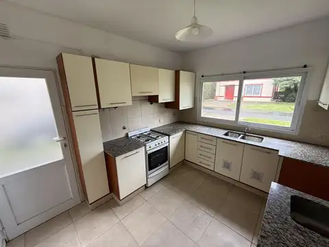 Casa Venta 3 Dormitorios Barrio La Candela Lote De 354 M2 Pilar