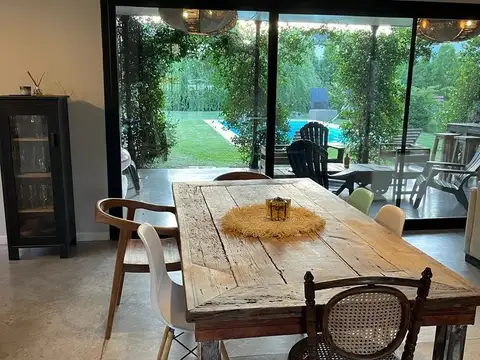 Casa en Venta en Pilar del Este - Los Jazmines, USD 280.000