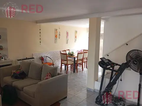 Depto Tipo Casa en Venta de 3 ambientes