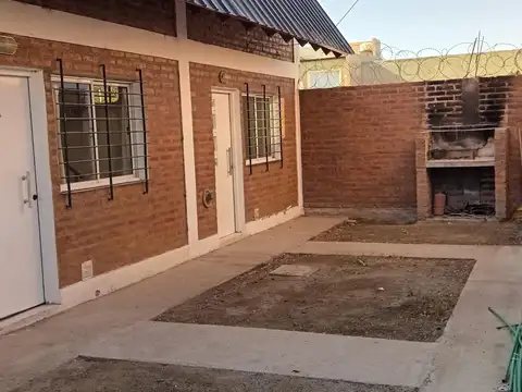 Depto Tipo Casa 2 ambientes con 1 baño