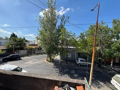 Depto Tipo Casa 4 ambientes con 1 baño