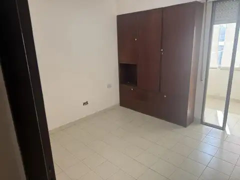 Departamento en Alquiler en Republica De La Sexta, $ 400.000