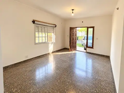 ALQUILER DE CASA  EN JOSE C PAZ