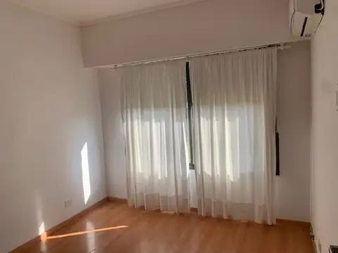 Dúplex 3 ambientes en complejo Quilmes este