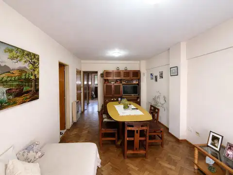 Venta - Semipiso 1 dormitorio con balcón  – Moreno 1400, Centro Rosario