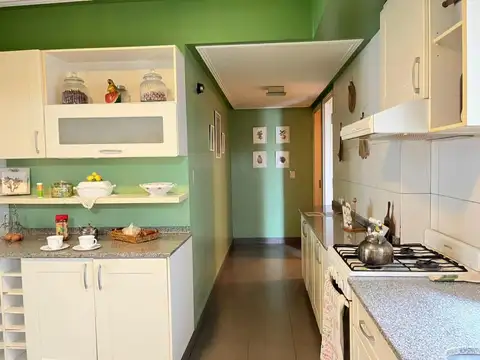 Semipiso en venta en Balcarce 600