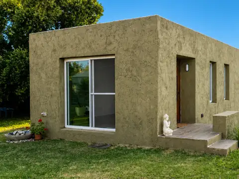 DOS CASAS EN  VENTA - Villa de las Rosas