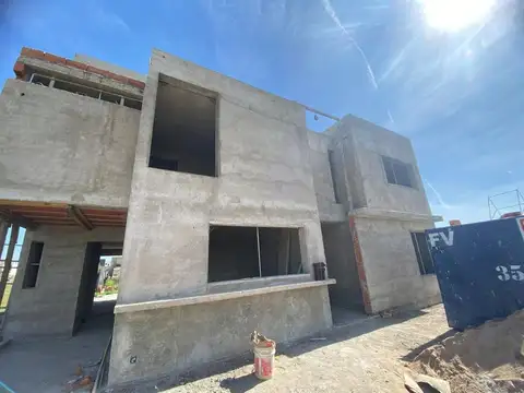 VENTA DUPLEX 3 DORMITORIOS EN NOBU - DOCTA