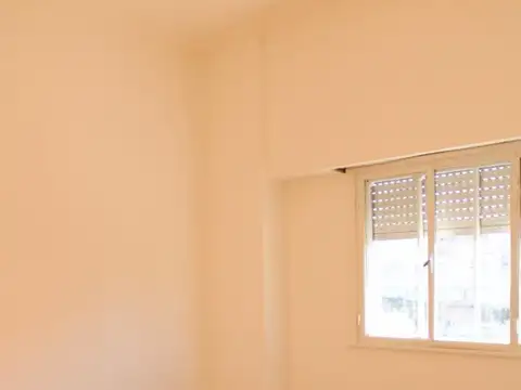 3 amb SIN Expensas Al Fte Balcón 1º x escalera