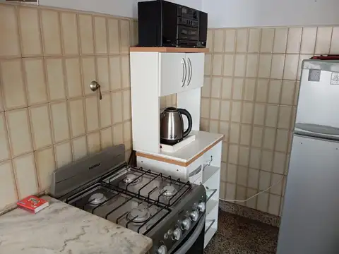Alquiler estudiantes (marzo a dic)- 2 ambientes - Santiago del Estero 1500 - Centro - Mar del Plata