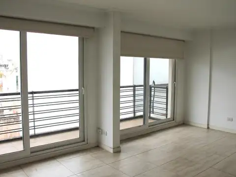 Alquiler monoambiente, balcón Apto Prof. San Cristobal