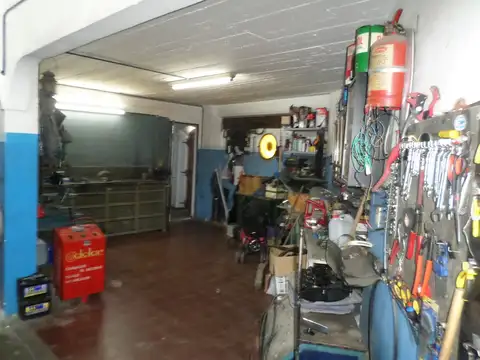 Juan J Castelli 6100