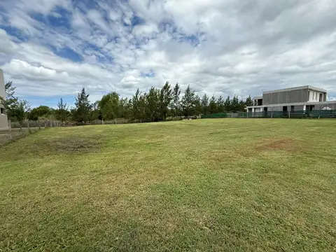 VENTA LOTE 780 METROS EL NAUDIR ESCOBAR PERMUTA