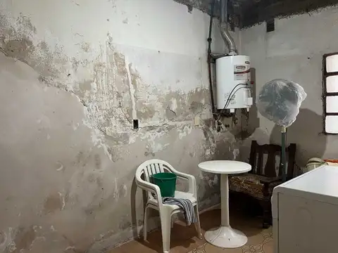 Casa 3 ambientes en VENTA - Lomas - Parque