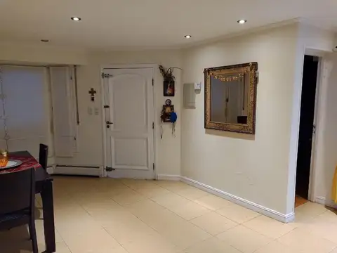 San Martín Centro. Hermosa casa de 5 ambientes con amplio pa
