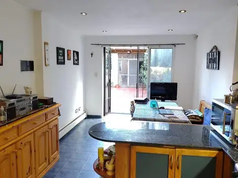 San Martín Centro. Hermosa casa de 5 ambientes con amplio pa