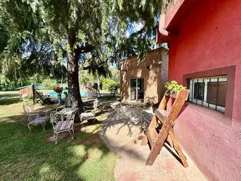 Casa en venta con pileta de natación en MANZANARES Pilar