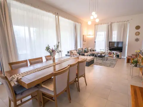 Casa en Venta en La Rufina, USD 460.000